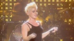 P!nk - Leave Me Alone (I'm Lonely) (Live From Wembley Arena, London, England (Mobile Video))