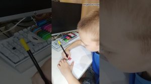 новогодняя наклейка