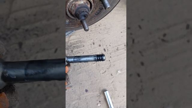 Обслуживание направляющих переднего тормозного суппорта киа рио смотреть онлайн