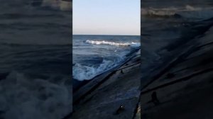 Волны в железном порту сегодня рекомендую посмотреть