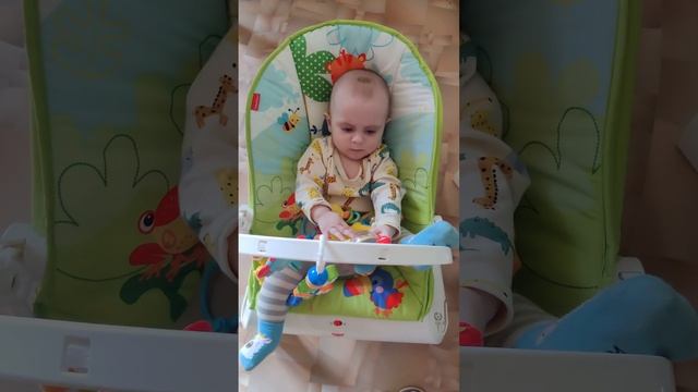 Те, самые первые умелки! #youtube #youtubeshorts #family #2024 #дочка #блогер #дети #мама #игрушка