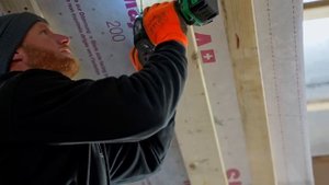 Stabila LAX 600G: Why you NEED a Line Laser on the Job Site
