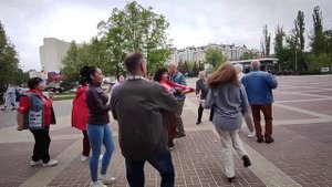А девки по полю гуляют...... 28.04.24.