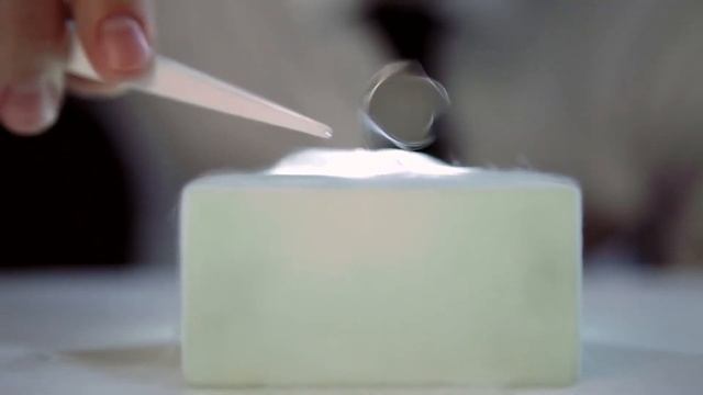 КВАНТОВАЯ ЛЕВИТАЦИЯ И СВЕРХПРОВОДНИК 1080p