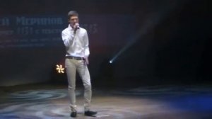 Вокалист Алескей Меринов