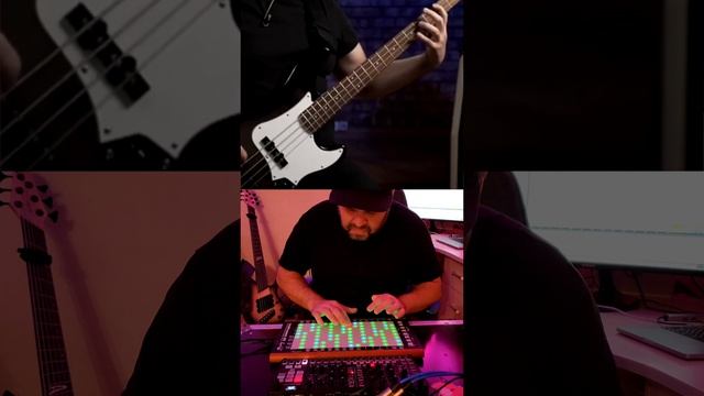 Синтовый бас в Рок музыке? Bass Guitar vs Synth Bass? А По-моему синтовый бас звучит очень круто