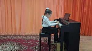 Оленникова Мирослава 7 лет, С. Ляховицкая Этюд