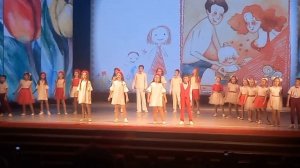 8 марта. Образцовая студия эстрадного вокала"Диско-Шарм"-Я маму рисую. автор Дмитрий Воскресенский.