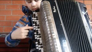 Обучение на баяне "УТУШКА ЛУГОВАЯ". 1 часть
