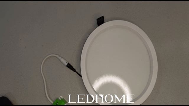 Prezentare Spot LED Ip44 pentru exterior sau baie 30W
