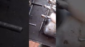 УАЗ 452 Установка ремонтной шпильки съём направляющей втулки гбц