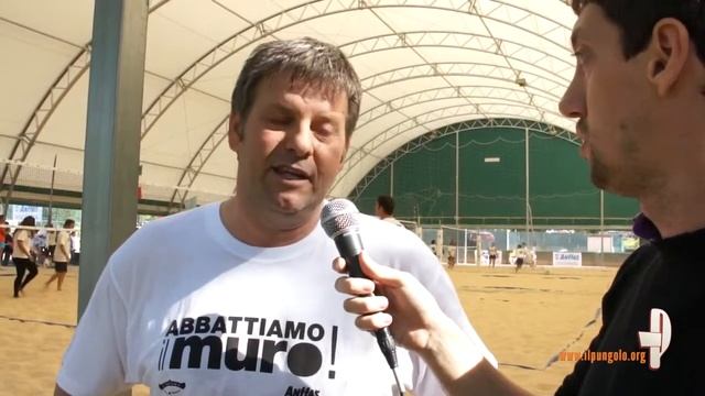 Intervista a Marzia Foglietta - 1° Torneo "Abbattiamo il Muro" Beach Volley - Il Pungolo.mp4 смотреть онлайн