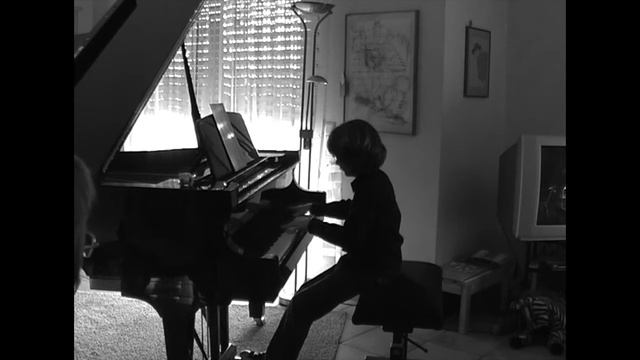 Shostakovich - Three Fantastic Dances op. 5 смотреть онлайн