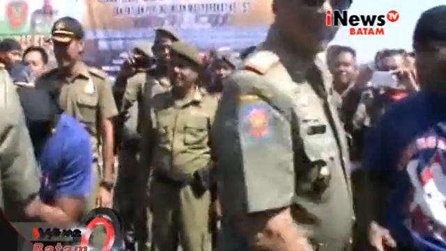 iNewsTV BATAM 15042015 KARIMUN MEMPERINGATI HUT SATPOL PP DAN LINMAS смотреть онлайн