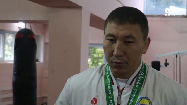 Дүйнөлүк олимпиадада ийгилик жараткан Талантбек Акматов 10.10.17 смотреть онлайн