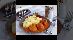 Тефтели домашние с подливкой! Как приготовить вкусно без обжарки как в детстве!пюре. meso,pire🤤😋