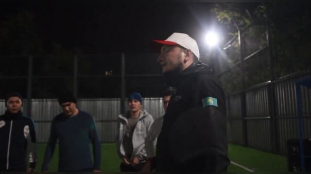 ВРУЧЕНИЕ ФОРМЫ | ПРОЩАНИЕ С ИГРОКАМИ | ПОДГОТОВКА К МАТЧУ смотреть онлайн