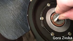 Одна из возможных причин выхода из строя динамиков.
