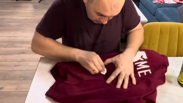 Как удалить пятна древесной смолы от одежды в домашних условиях своими руками.