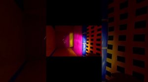 побег от птицы из игры индиго парк но под тему погони смешариках