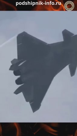 Китайский Могучий Дракон J-20