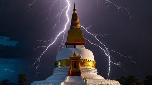 Introduction to Buddhist Meditation: the Visualisation of the Tantric Stupa 1.