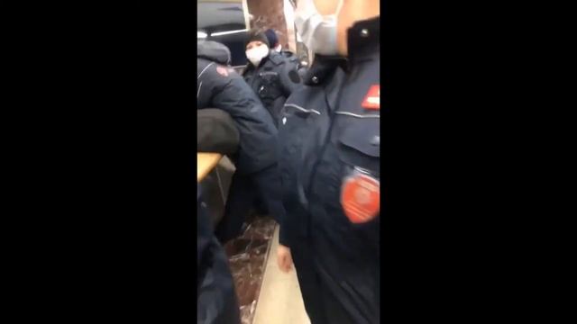 ВНИМАНИЕ: Присутствует не нормативная лексика. Вот это поворот, во им в уши вкручивают🤔😱😂🤣👍 смотреть онлайн