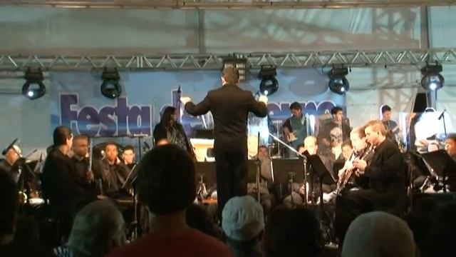 Banda Sinfônica de Cubatão e Metanol Rock Band - Comfortably Numb смотреть онлайн