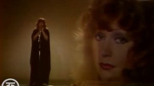 "Под новый век"  (1979г. - 1989 г.)  Сборник песен Р. Паулса на стихи А.Вознесенского