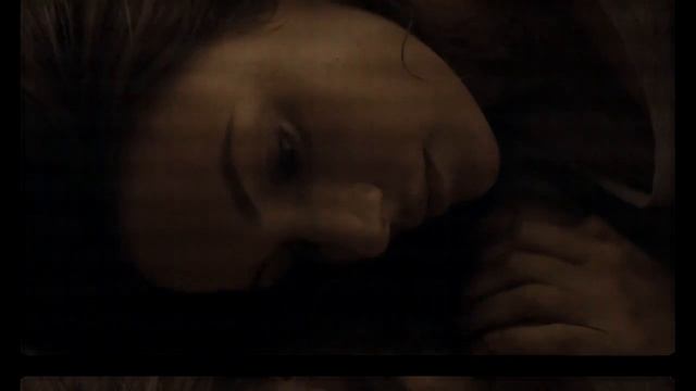 Elvis & Georgie-The Heart Wants What It Wants смотреть онлайн