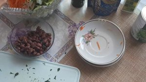 Авторский салат с мизуной мороженной ( листовая пикантная капуста).