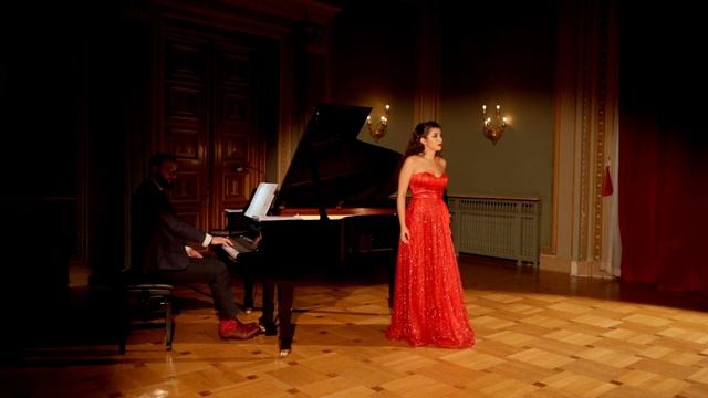 Dascalu Miruna - Ophelia' s Mad Scene ``A vos jeux, mes amis`` (Hamlet by Thomas Ambroise) смотреть онлайн