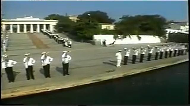 ЛЕГЕНДАРНЫЙ СЕВАСТОПОЛЬ смотреть онлайн