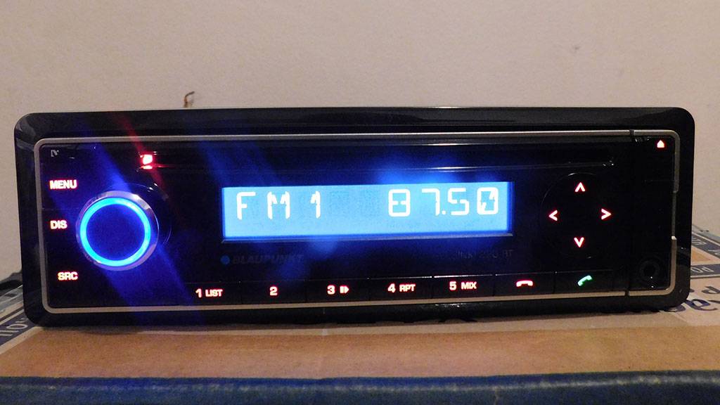 BLAUPUNKT HELSINKI 220BT