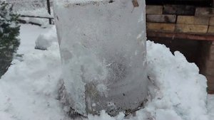 Дрозд стрельба по льду с 10 шагов. /Samsung замедленная съемка./
