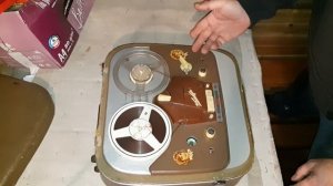 Катушечный магнитофон Комета МГ- 201 после 30 лет хранения.