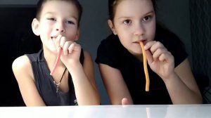 Пробуем кислые вкусняшки. Какая самая кислая вкусняшка?