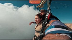 Юля Skydive Pharaohs тандемный прыжок