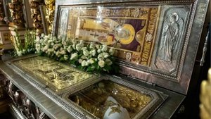 Акафист Святителю Тихону, Патриарху Московскому и всея России