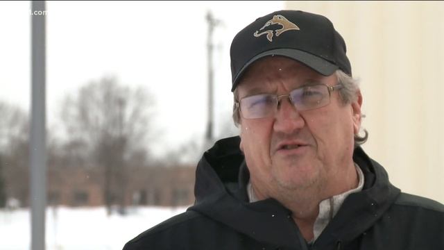 Andover hockey coach Mark Manney used to be a pilot for Air Force One смотреть онлайн