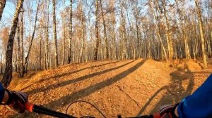 По горкам на велосипеде