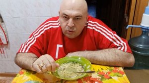 Мукбанг. Лапша и дорогая колбаса. Про Чапаева.