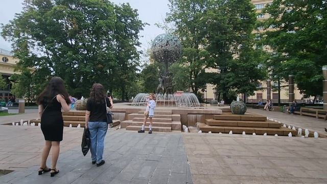 Погрузиться в мир мифологии: фонтан «Адам и Ева» в Замоскворечье расскажет древнюю легенду