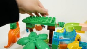 Увлекательная игра «Конструктор» ☆ Marble Run ASMR   Забавные динозавры и полоса препятствий ☆