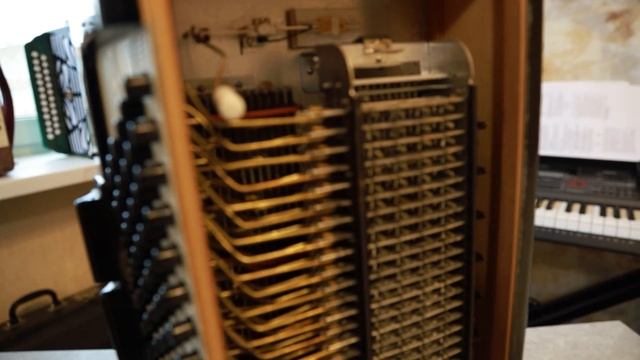 Баян Royal Standard смотреть онлайн