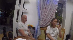 Алиса и Вита у нас дома.
