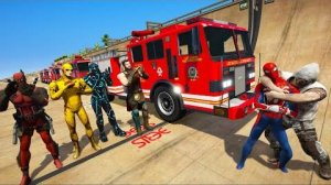 Человек-паук и трюк с пожарной машиной в модах GTA V. Джокер только что проделал сомнительный трюк