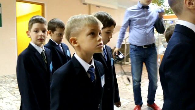 Первое сентября 2017. Первый раз, в первый класс. смотреть онлайн