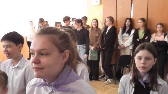 Гимн Российской Федерации. Исполняют: 5А, 5Б, 5В, 5Г, 5Д, 5Е, 5Ж смотреть онлайн