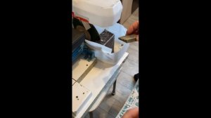 Распиловка камня. Пришлось срочно собрать подрезной станок из подручных средств.